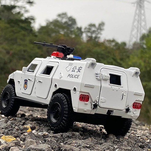 1:24 Jeepar Refit Legering Pansarbil Modell Diecast Toy Terrängfordon Tank Modell Metall Polis Explosionssäker Bil Barnpresent