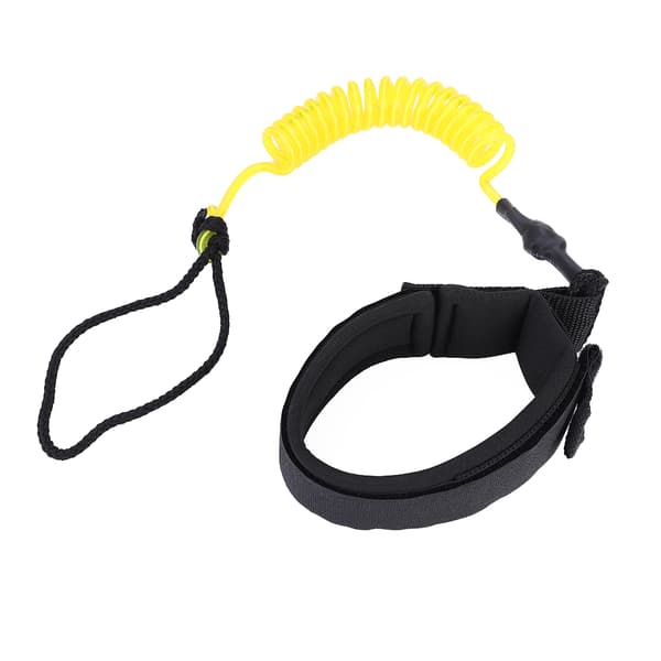Keltainen kierrejousi surffilaudan leash