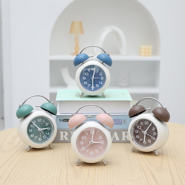 Metal Mekanisk Klokke til Børn Studerende Digital Silent Night Light Stue Soveværelse Skrivebordsur, Pink, 9 * 5 * 12,5 cm,