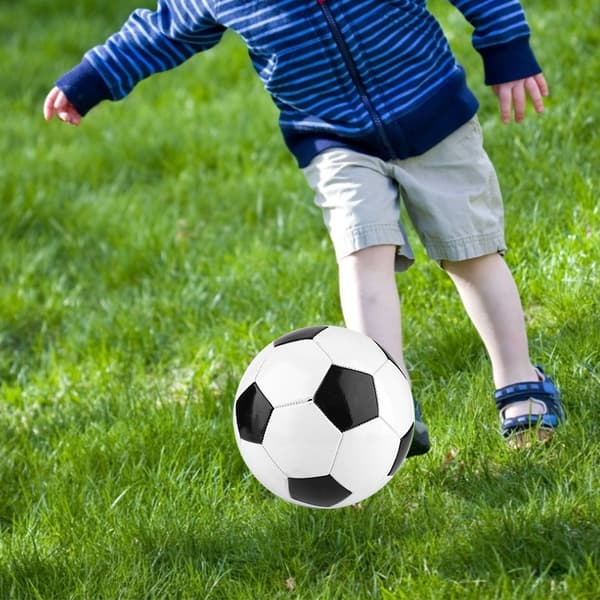 Sorte og hvide fodbolde - størrelse 5, perfekt til studenterholdstræning og børnekampe