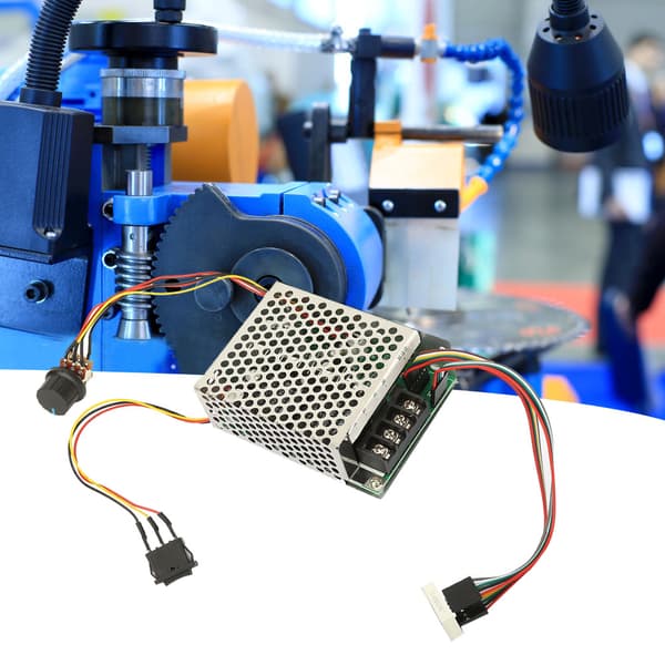 Digitalt display 0 til 100 prosent justerbar PWM DC motorhastighetskontroller 10-50V 40A reversibel