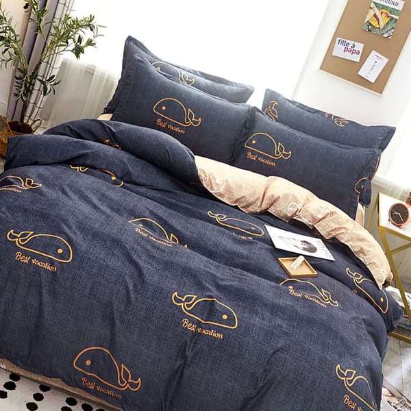Mjukt borstat quiltat påslakan i polyester 180x220cm sängklädesset för studentrum