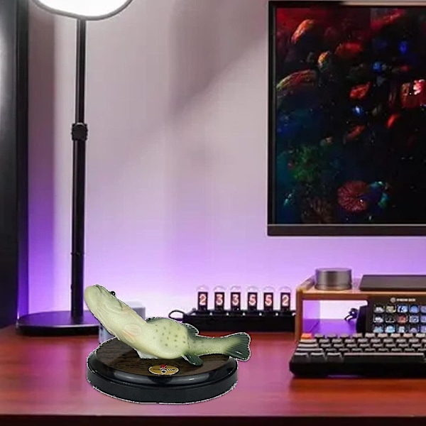 Syntynyt melko hauska elektroninen laulava kalalelu | Singing and Beating Simulation Fish on leikkuulaudalla | Outoa huijauslaulua