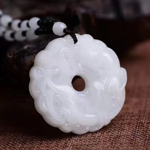 Mode hänge Halsband Flerfärgad amulett Kvinnor Mans Lucky J White