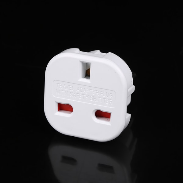 Universal Travel UK to EU Wall AC Power Charger Adapter Uttag