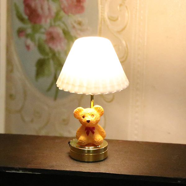 1:12 Dockhus Miniatyr LED Light e Bear Bordslampa Home Light