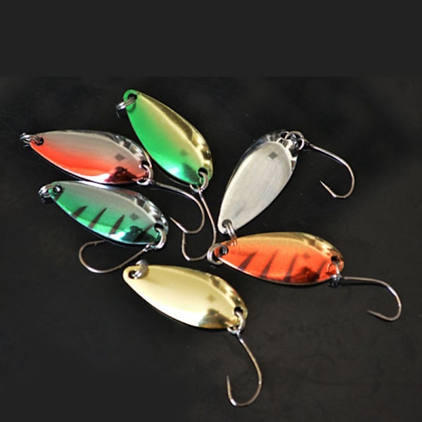 Enkelkrok Skopa-formad Roterande Spinner Paljetter Fiske Abborre Yellow stripe 3.5g