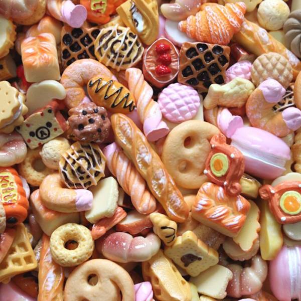 10st e Mini Candy Donut Bread Dollhouse Miniature Cake Home C P7