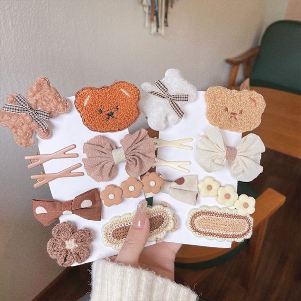 1Set Höst Vinter e Plysch Bear Bowknot Hårnålar Blomstickad A4