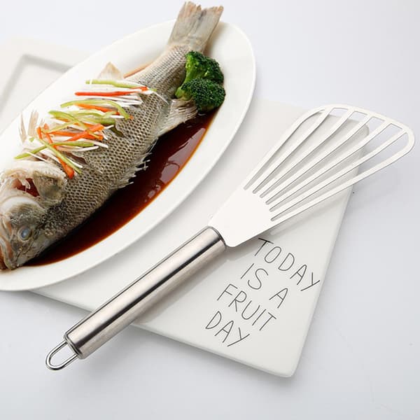 1 st rostfritt stål slitsad Fish Turner Spatel flexibelt kök