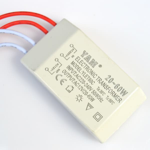 AC 220V til 12V 20-60W Halogenlys LED Driver Strømforsyning Transformator