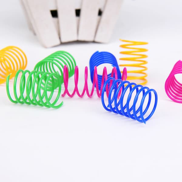 12 stk. hoppende kattelegetøj farverig plastikfjeder