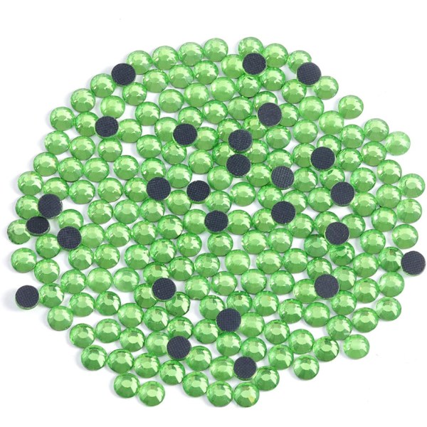 600 kpl Hotfix Vaaleanvihreitä Strassikiviä Askarteluun, SS30 (6,3-6,5 mm) Light Green Light Green SS30