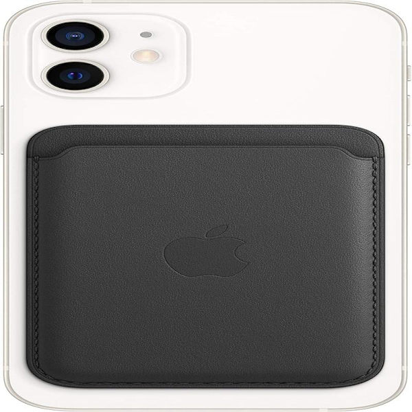 Apple iPhone FineWoven Wallet with MagSafe black