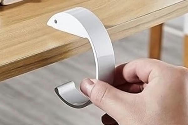 C-formet taskekrog til bord håndtaskeophæng til skrivebord White One Size