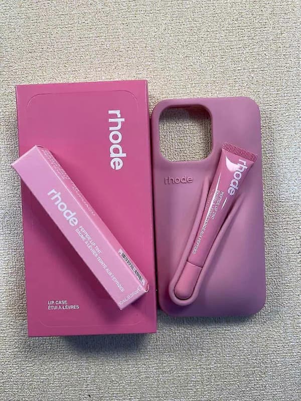 Rhode med leppeglans mobilskall til iPhone 16 15 14 13 12 17 11 Pro Max Plus Leppe Ribb Ribbon Iphone 17 Pro Max