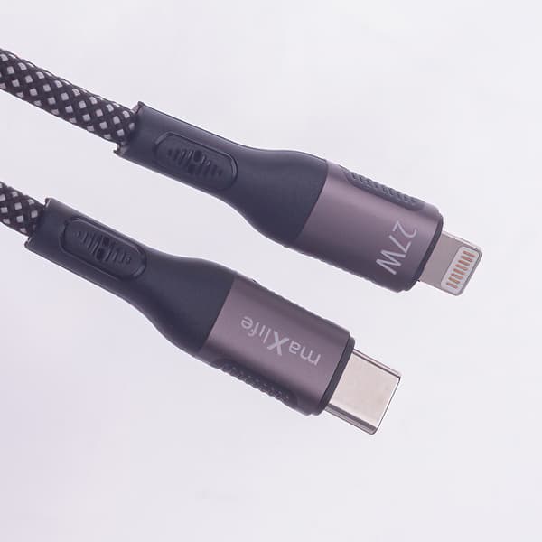 Maxlife MXUC-11 magnetkabel USB-C - Lightning 1,0 m 27W sort nylon