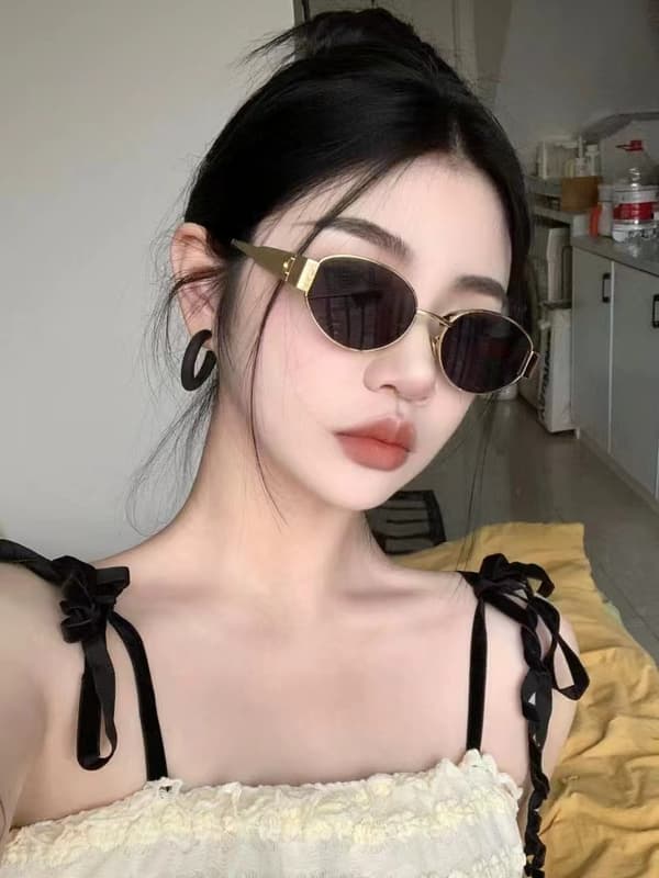 Aurinkolasit naiset miehet retro soikeat metalliset klassiset UV400-suoja-aurinkolasit
