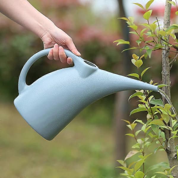 Vandkande med lang tud, plastikpotte til at sprede vand (2L)