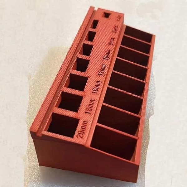 3D-printad skruvlängdssorteringsbricka Praktisk skruvverktygslåda Organizer Muttrar Red