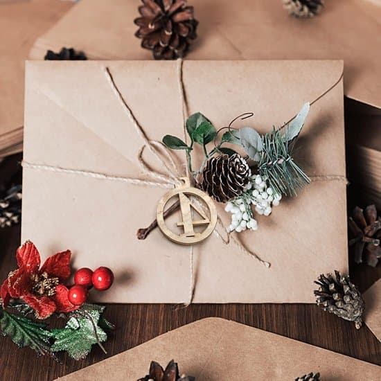 DIY-adventskalender med tretall, julepynt & gavelapper - 1-24 nedtellingstall