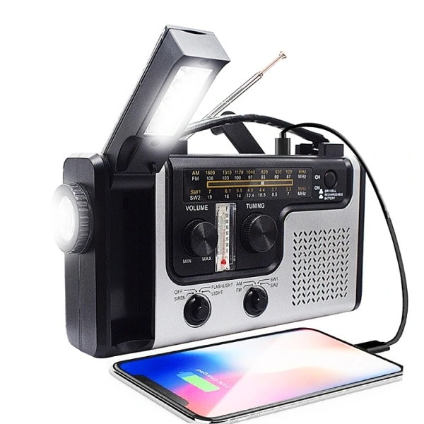 Uusi aurinkoradiokampiradio FM AM ladattava generaattoriradion hätä LED-valo