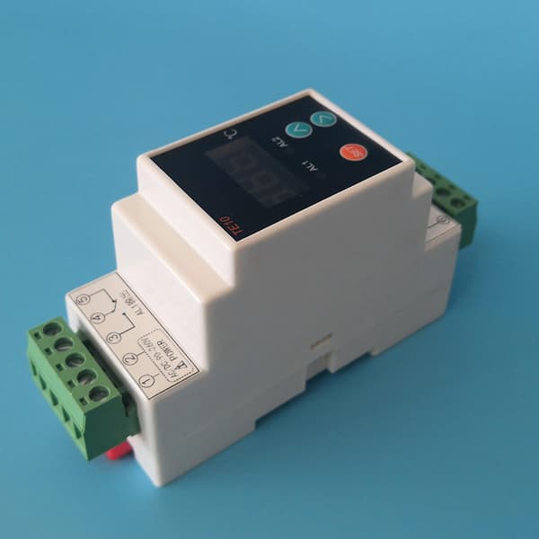 Standard DIN-skenetermostat med 2 reläutgångar och sensor NO NC COMMON