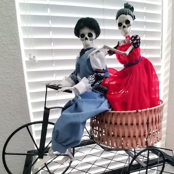 Halloween Indoor Full Body Realistic Posable Hanging Skeleton (40cm) 5 Pieces