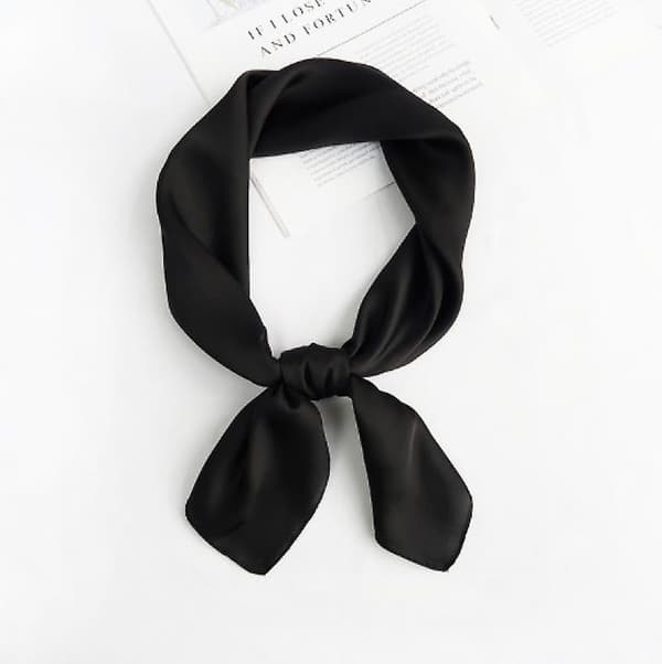 Satin Sjal Sæt til Kvinder - Blød, Stor, Kvadratisk Chiffon Polyester, Multifunktionel, Fås i Ensfarvede Farver - Sort