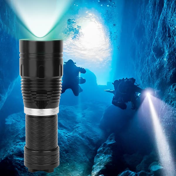 Black Aluminum L2 LED Diving Flashlight Stepless Dimming Waterproof Underwater Flashlight for Camping