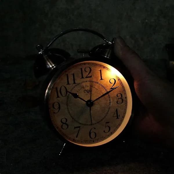 Vintage Bell -herätyskello, digitaalinen retro-pöytäkello, pyöreä kello