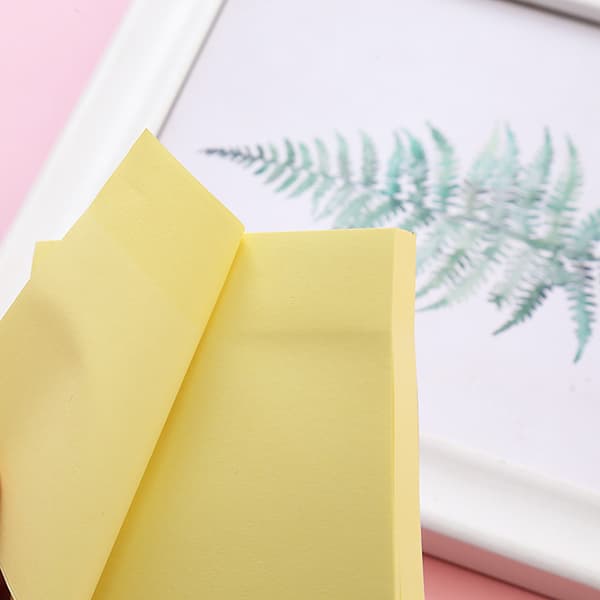 100 stk. Sticky Notes - Selvklæbende notesblokke farverige (gul)