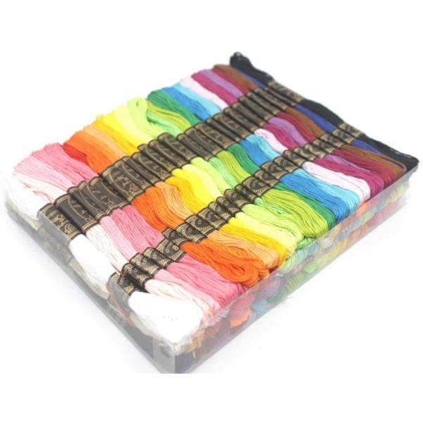 100 stycken broderigarn / moulinégarn