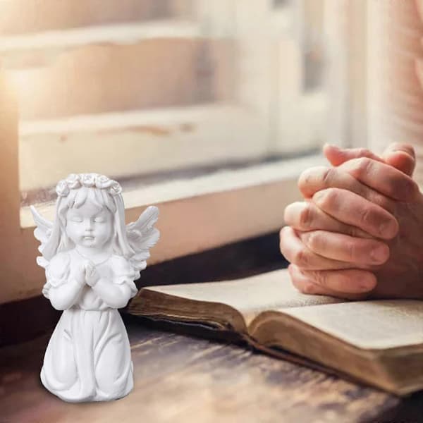 Bedende kerub nuttede kerubstatuer figur indendørs udendørs hjem B