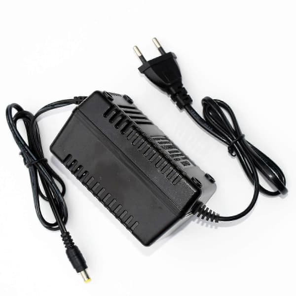 9V erstatningsstrømforsyning kompatibel med Line 6 POD XT Live effektprosessor EU plug