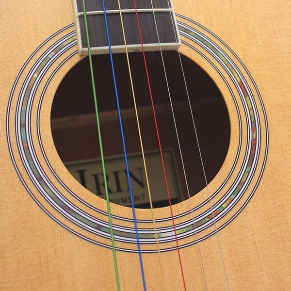Miljövänliga Gitarrsträngar Färgade Nylon Kopparlegering Klassisk Folk Akustisk Gitarrsträng