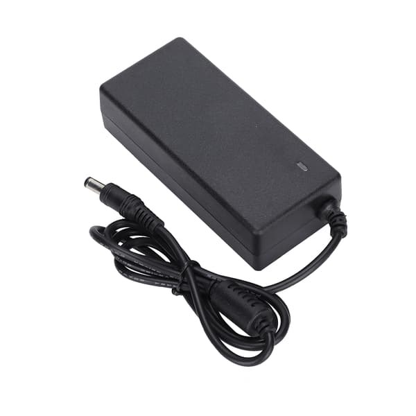 Strømforsyningsadapter AC 100‑240V Plugg 5,5x2,5mm Transformatoromformer Universallader