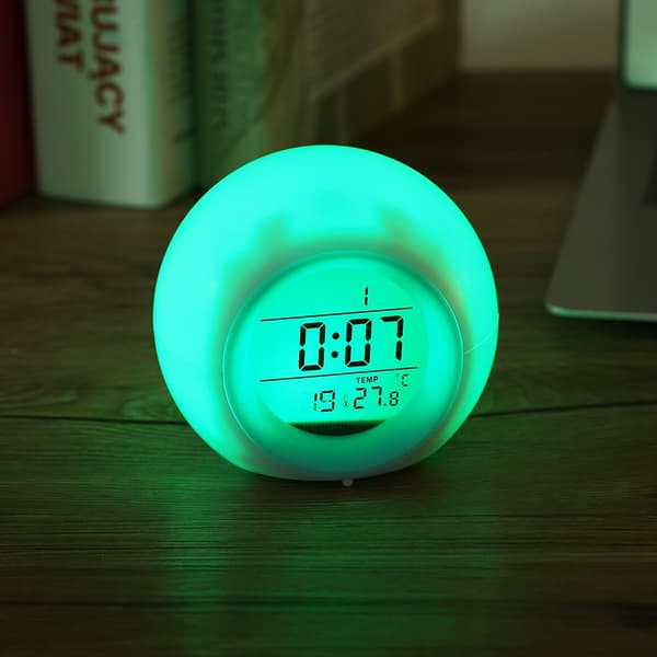 LED 7 Farver Skift Vækkeur Vågn Op Lys Ur Digitalt Display
