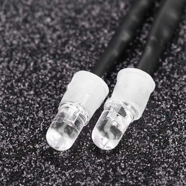 2 stk. 5 mm frontlykter RC-tilbehør LED-lys for 1/10 modell driftbil (12# rødt lys)