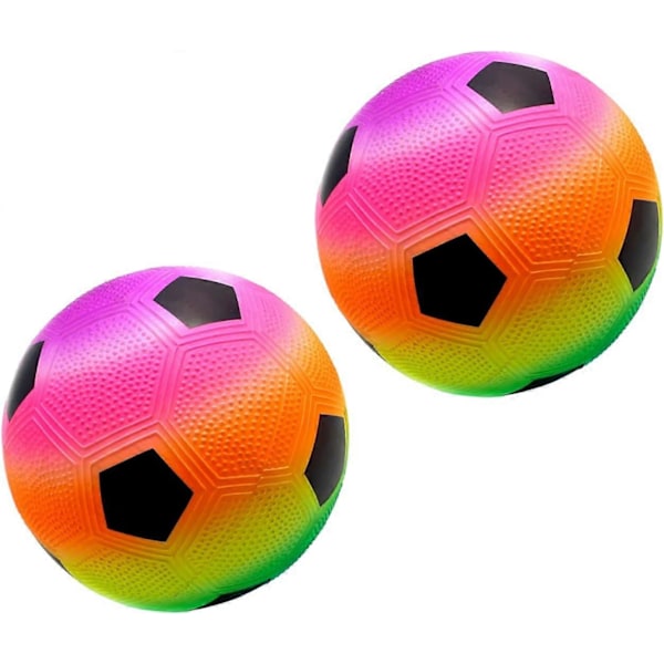 PVC-boll för barn. Regnbågsfärgad uppblåsbar fotboll. Mjuk boll för barn. Perfekt boll för lek på stranden, i parken, vid poolen, på semester. 23 cm i diameter.