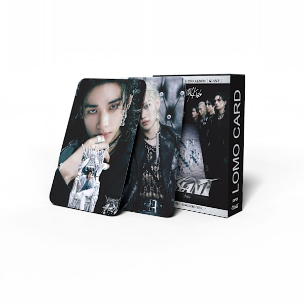 55 StrayKids uusi albumi GIANT -korttia Tähti Felix Li Longfu -kokoelman lomo-korttien ympärillä