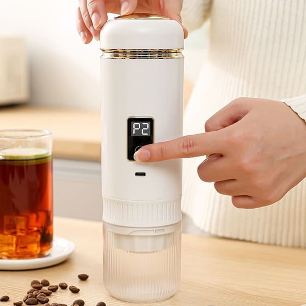 Vit uppvärmd bärbar kaffebryggare