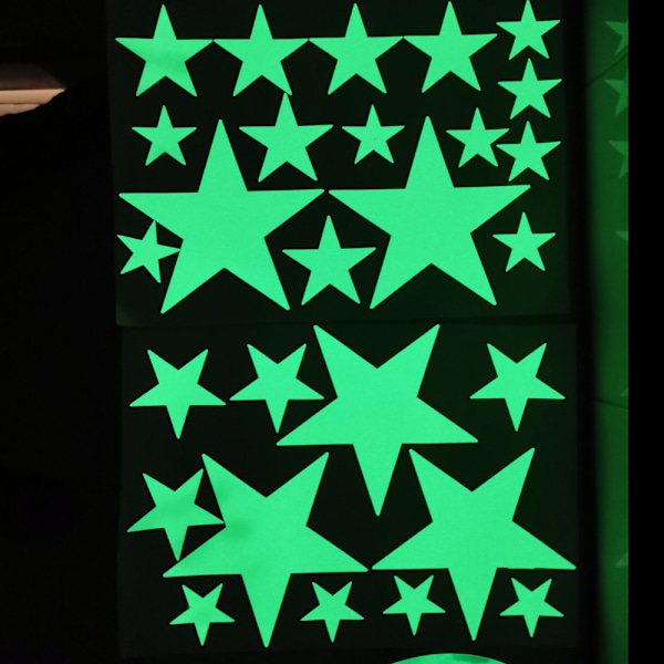30cm Selvlysende Måne Glødende Stjerne Prikker 435stk Fluorescerende Klistremerker Barneromsdekorasjon Selvklebende Tegneserieklistremerker