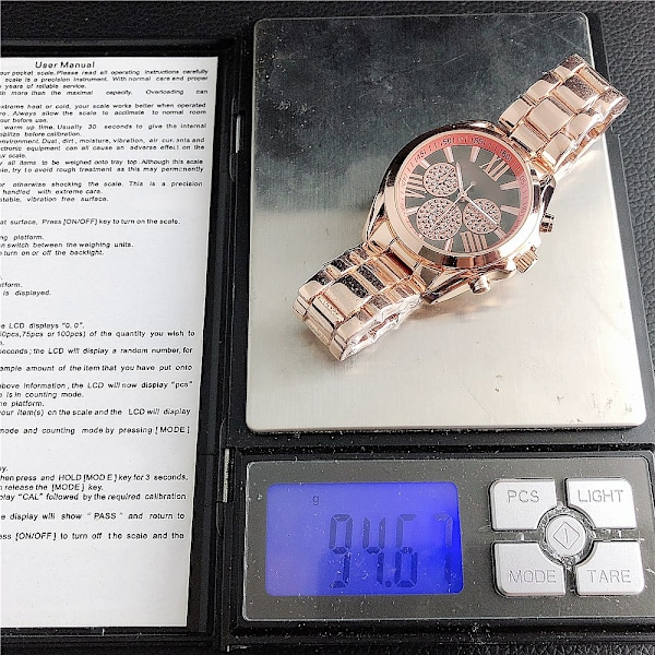 1 stk. lille frisk ur legering ur dameur trendy afslappet elektronisk ur modeur