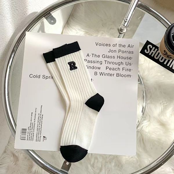 Damstrumpor Höst Enkel Casual Svart Vit Randiga Pile Socks A2