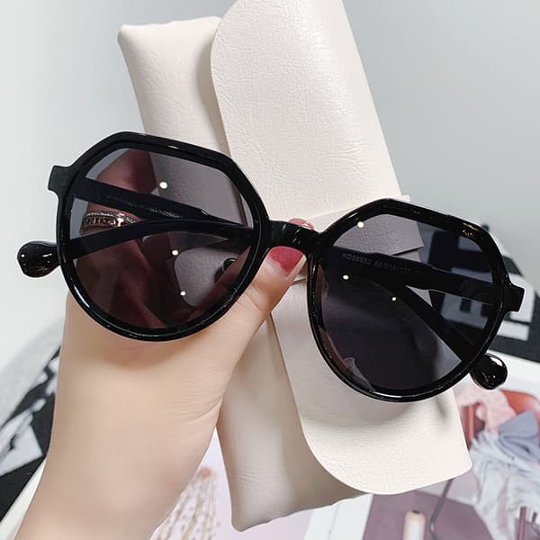 n Style Vintage Geometry Shape Frame Aurinkosuojalasit UV Protec Black