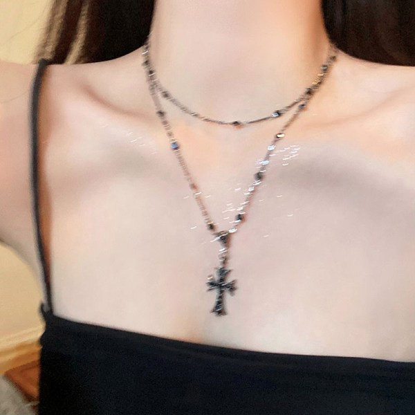 Søte Kule kvinner Cross Halskjeder Hot Punk Black Zircon Bead Lon onesize