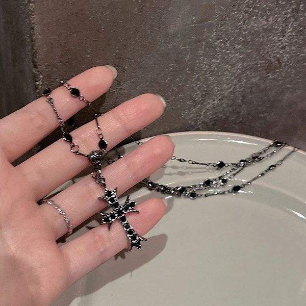 Søte Kule kvinner Cross Halskjeder Hot Punk Black Zircon Bead Lon onesize