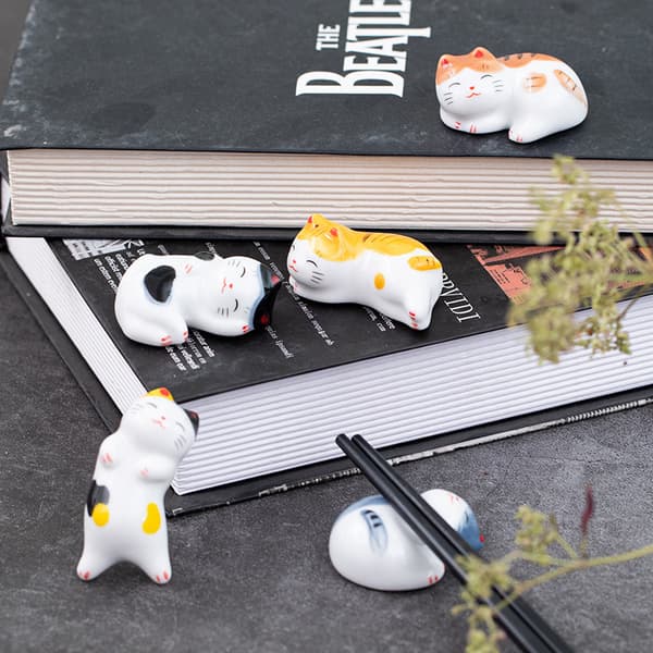 Lucky Cat pinner Holder Keramiske pinner Keramisk hjemmedekorasjon A2