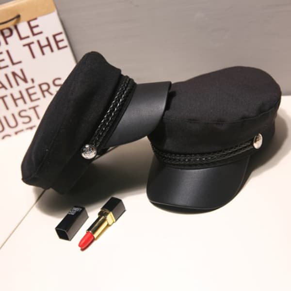 Militärhatt av läder Sjömanshattar Flat Top Captain Cap Travel C One size